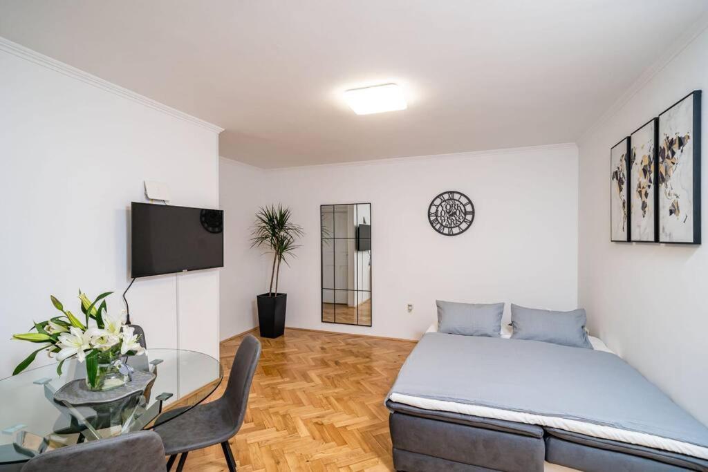 Apartman Knego With Parking Dubrovnik Exterior photo