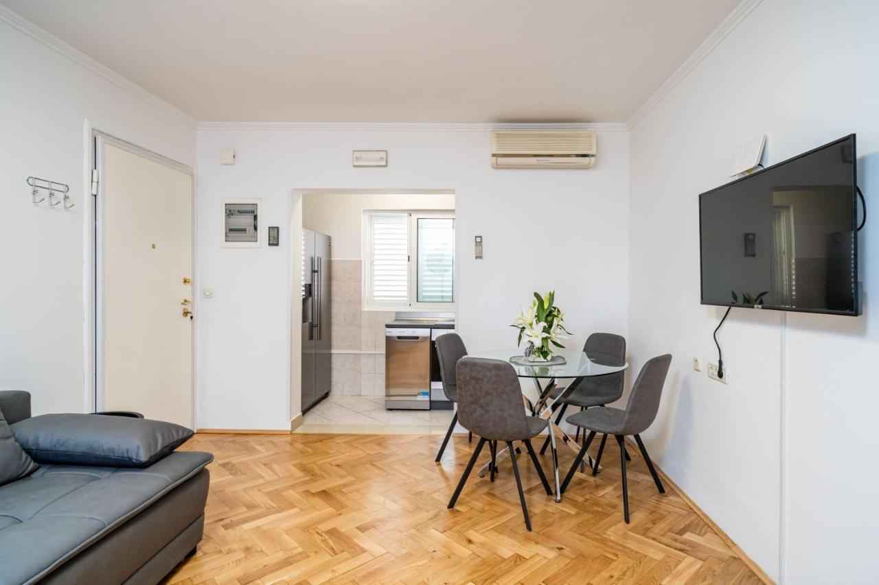 Apartman Knego With Parking Dubrovnik Exterior photo