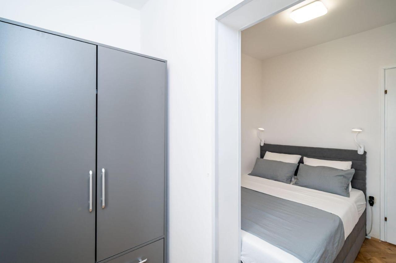 Apartman Knego With Parking Dubrovnik Exterior photo